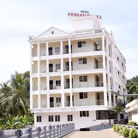 Hotel Akshayadhara Subrahmanya Luaran gambar