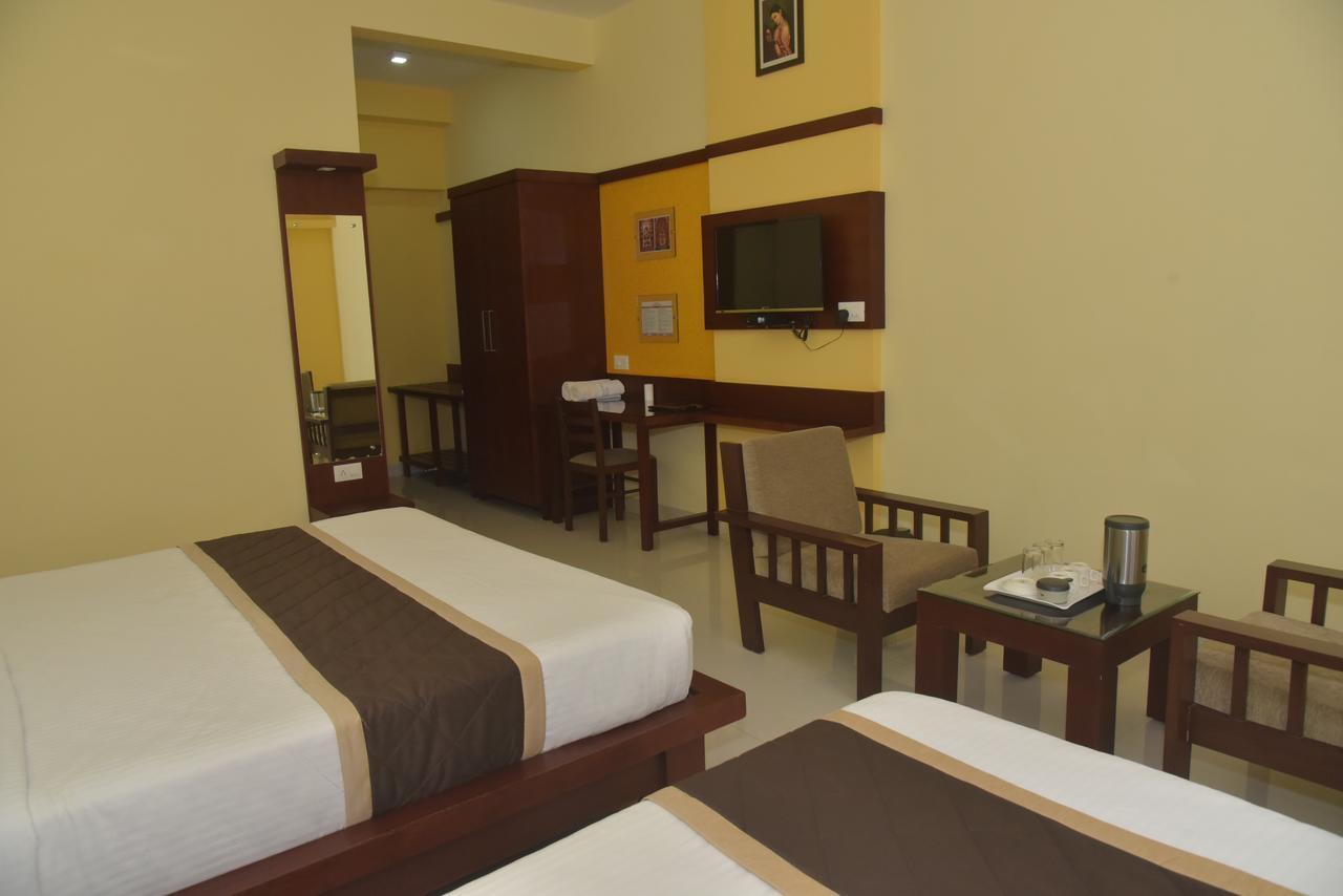 Hotel Akshayadhara Subrahmanya Luaran gambar